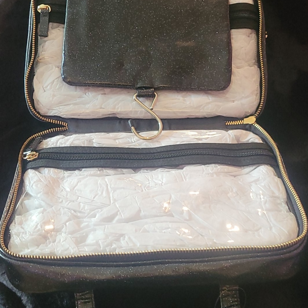 Cosmetic bag - Picture 2 of 2